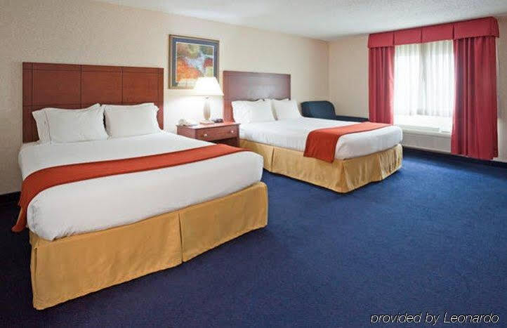 Holiday Inn Express Deforest By Ihg Zewnętrze zdjęcie